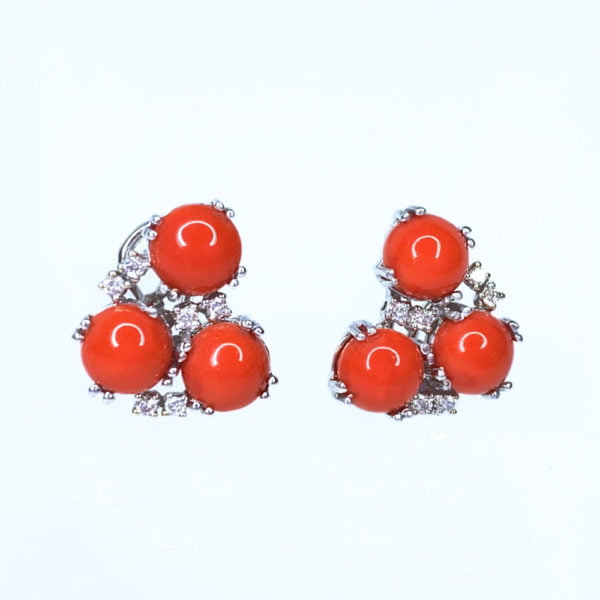 Orecchini con corallo sardo e diamanti - Horos Officina Orafa
