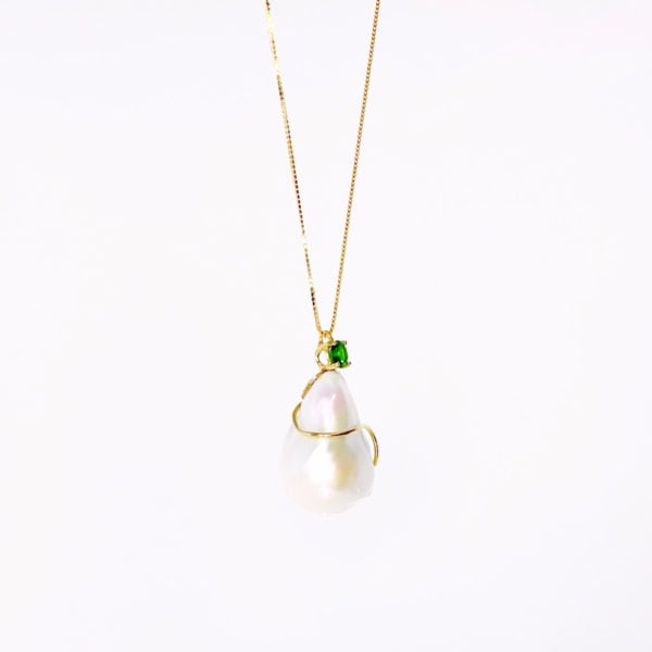 Ciondolo perla barocca e cromodiopside - Horos Officina Orafa Ciondolo perla barocca e cromodiopside - Horos Officina Orafa